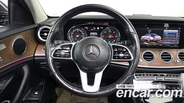Mercedes-Benz E-Class (W213) E220d 4MATIC Exclusive 2019 — фото 13