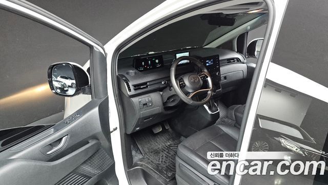 Hyundai Staria L3.5 Cargo 3-Seater Modern 2023 — фото 10