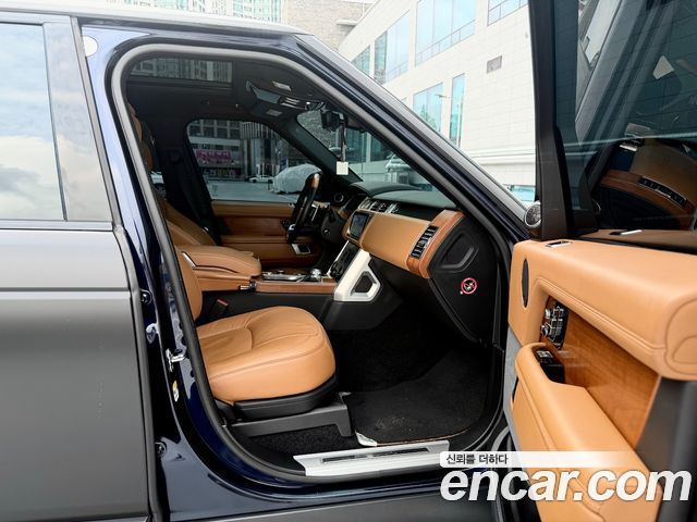 Land Rover Range Rover (IV) 4.4 SDV8 AB DIESEL 2019 — фото 11