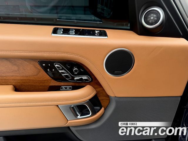 Land Rover Range Rover (IV) 4.4 SDV8 AB DIESEL 2019 — фото 13