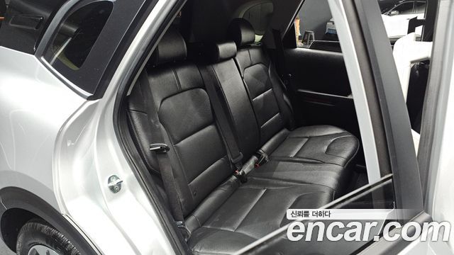 Kia Niro Plus Air 2023 — фото 12