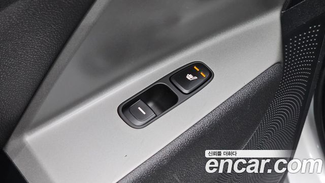 Kia Niro Plus Air 2023 — фото 28