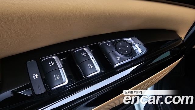 Kia Carnival (IV) Gasoline 9-Seater Noblesse 2023 — фото 32