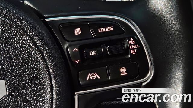 Kia Niro Plus Air 2023 — фото 16