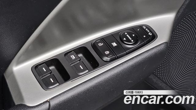 Kia Niro Plus Air 2023 — фото 19
