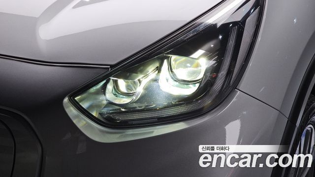 Kia Niro Plus Air 2023 — фото 22