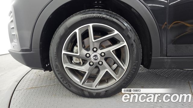 KG Mobility (SsangYong) Very New Tivoli Gasoline 1.5 2WD V7 2023 — фото 5