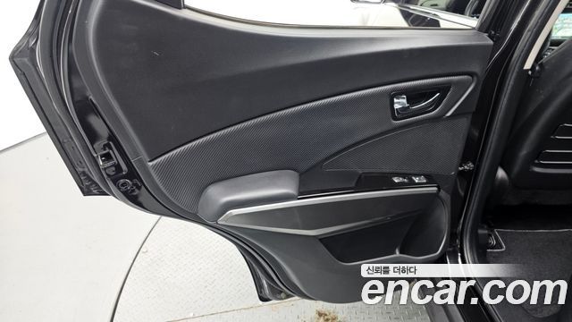 KG Mobility (SsangYong) Very New Tivoli Gasoline 1.5 2WD V7 2023 — фото 25