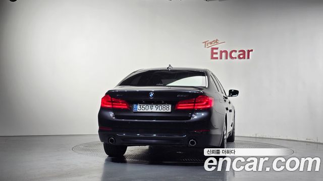 BMW 5 Series (G30) 530i xDrive Luxury Plus 2018 — фото 4