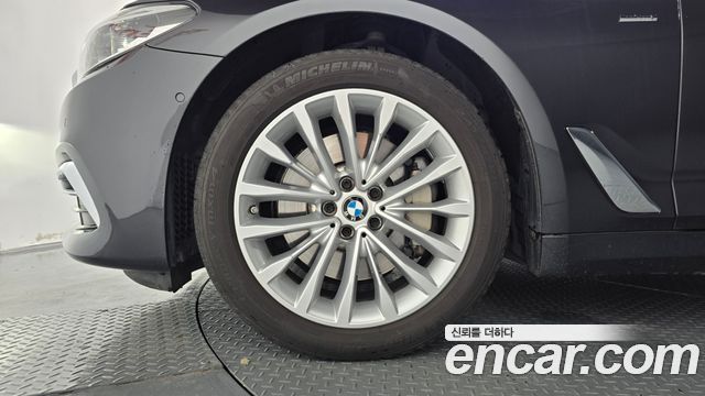 BMW 5 Series (G30) 530i xDrive Luxury Plus 2018 — фото 5
