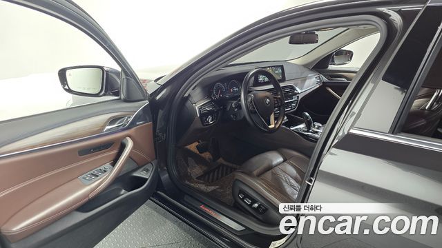 BMW 5 Series (G30) 530i xDrive Luxury Plus 2018 — фото 10