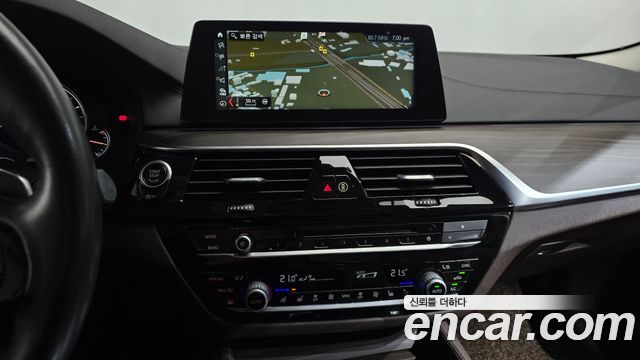 BMW 5 Series (G30) 530i xDrive Luxury Plus 2018 — фото 12