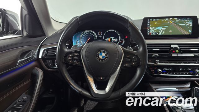 BMW 5 Series (G30) 530i xDrive Luxury Plus 2018 — фото 13