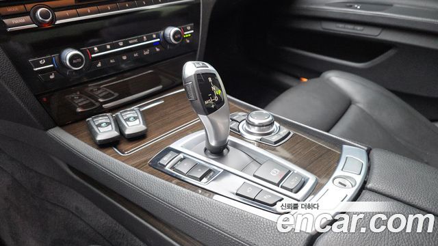 BMW 7 Series (F01) 730d 2013 — фото 9