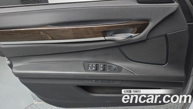 BMW 7 Series (F01) 730d 2013 — фото 24