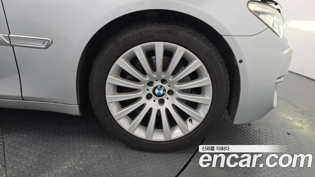 BMW 7 Series (F01) 730d 2013 — фото 32