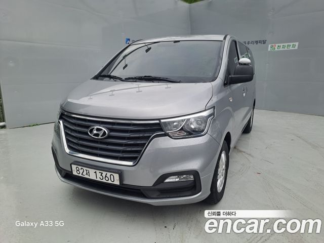 Hyundai Grand Starex Van 3-Seater Smart 2021 — фото 3