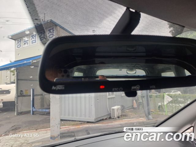 Hyundai Grand Starex Van 3-Seater Smart 2021 — фото 17