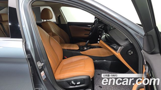 BMW 5 Series (G30) 520i Luxury 2018 — фото 11