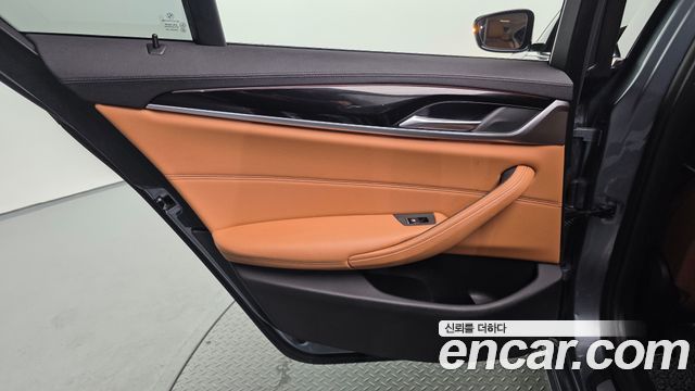 BMW 5 Series (G30) 520i Luxury 2018 — фото 25