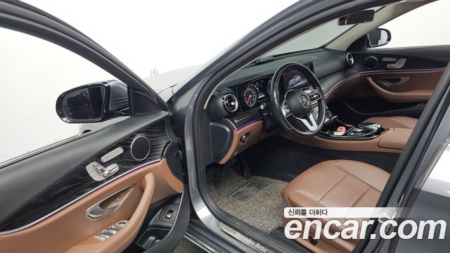 Mercedes-Benz E-Class (W213) E220d Avantgarde 2019 — фото 10