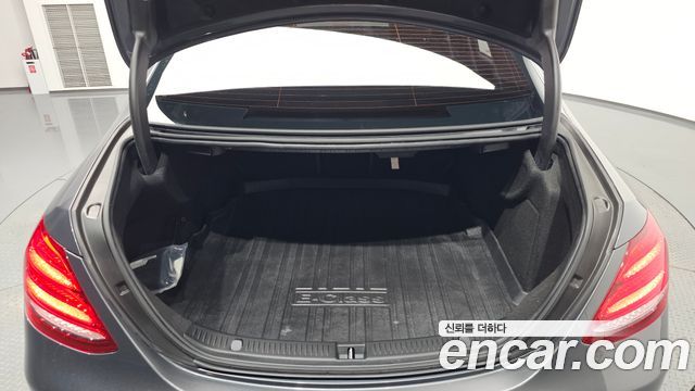Mercedes-Benz E-Class (W213) E220d Avantgarde 2019 — фото 20