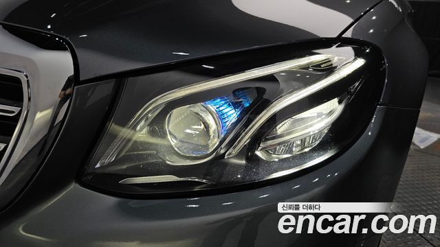 Mercedes-Benz E-Class (W213) E220d Avantgarde 2019 — фото 22
