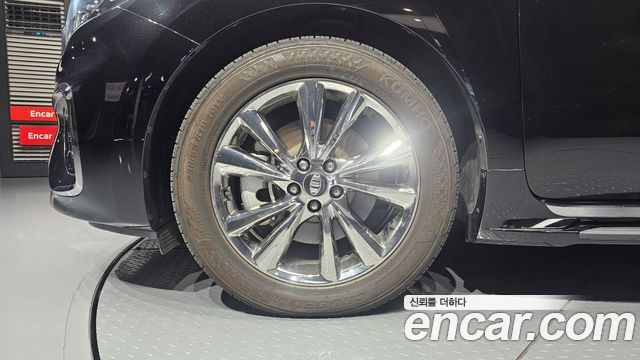 Kia Carnival 9-Seater Noblesse Special 2019 — фото 5