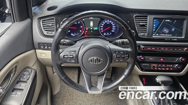 Kia Carnival 9-Seater Noblesse Special 2019 — фото 13