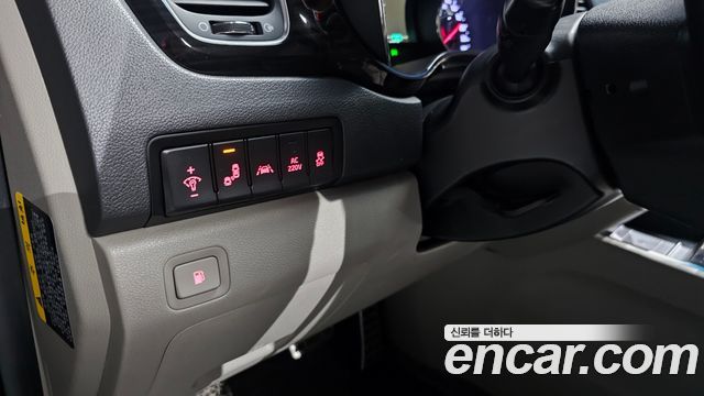 Kia Carnival 9-Seater Noblesse Special 2019 — фото 17