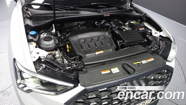 Audi Q3 (F3) 40 TFSI Quatrro Sport Back 2024 — фото 6