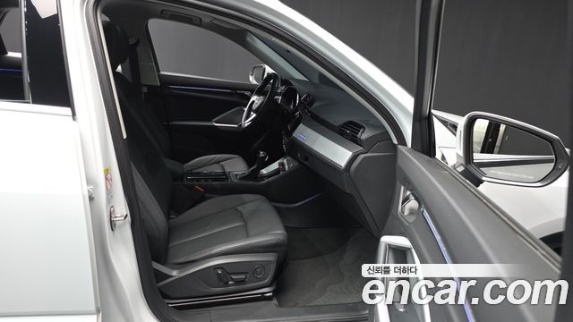 Audi Q3 (F3) 40 TFSI Quatrro Sport Back 2024 — фото 11