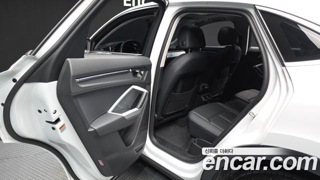 Audi Q3 (F3) 40 TFSI Quatrro Sport Back 2024 — фото 26