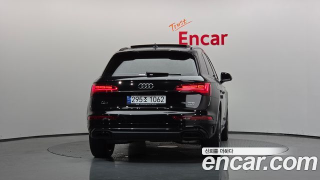 Audi Q5 (FY) 45 TFSI Quattro Premium 2023 — фото 4