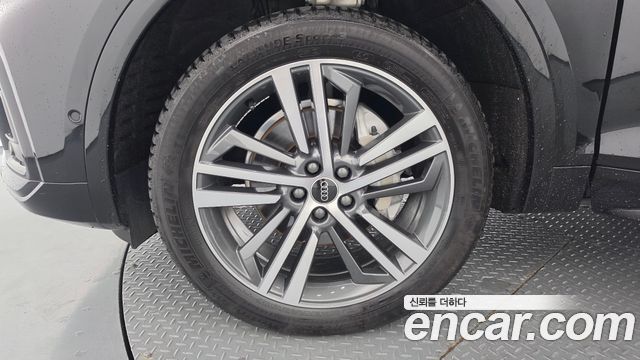 Audi Q5 (FY) 45 TFSI Quattro Premium 2023 — фото 5