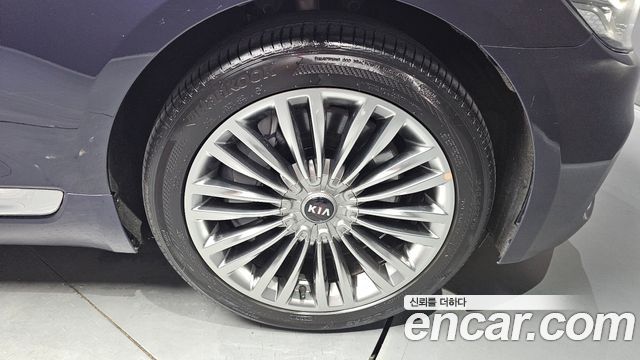 Kia K9 5.0 GDI AWD Quantum 2021 — фото 21