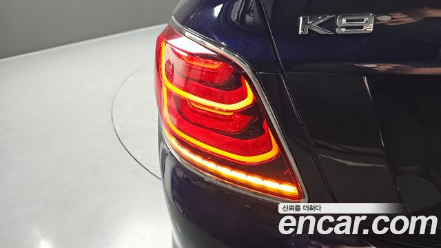 Kia K9 5.0 GDI AWD Quantum 2021 — фото 23