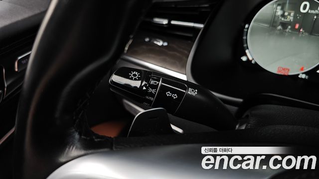 Kia K9 5.0 GDI AWD Quantum 2021 — фото 27