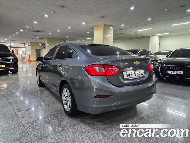 Chevrolet Cruze 1.4 Turbo LT Deluxe 2017 — фото 3
