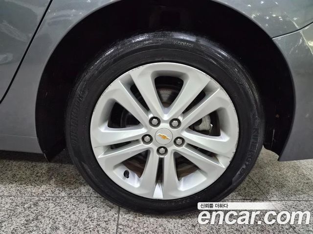 Chevrolet Cruze 1.4 Turbo LT Deluxe 2017 — фото 21