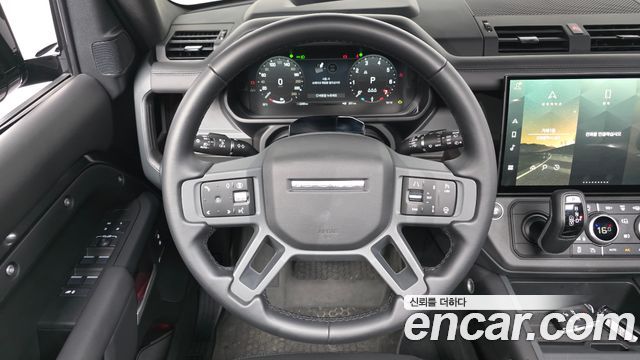 Land Rover Defender (L663) 110 P300 X-Dynamic SE 2026 — фото 17