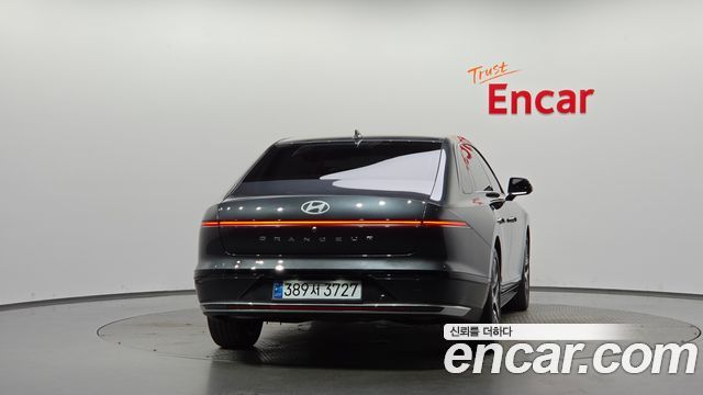 Hyundai Grandeur (GN7) 2,5 Gasoline 2WD Premium 2023 — фото 4
