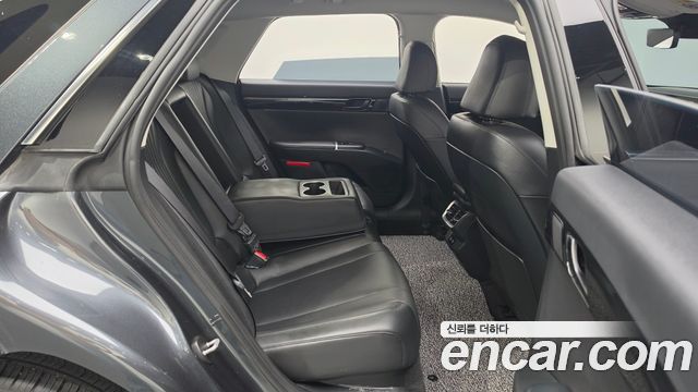 Hyundai Grandeur (GN7) 2,5 Gasoline 2WD Premium 2023 — фото 11