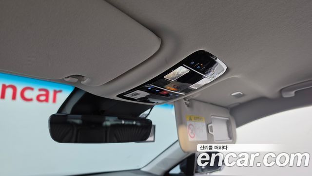 Hyundai Grandeur (GN7) 2,5 Gasoline 2WD Premium 2023 — фото 27