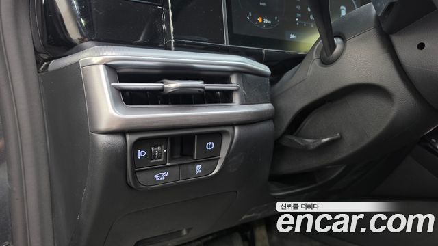 Hyundai Grandeur (GN7) 2,5 Gasoline 2WD Premium 2023 — фото 29