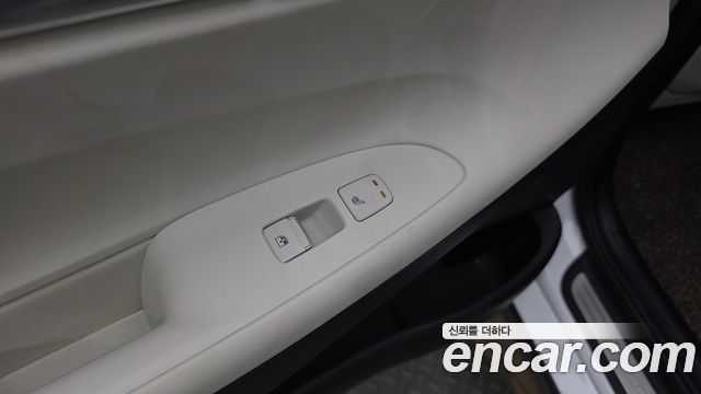 Hyundai Grandeur Hybrid (IG) Le Blanc 2023 — фото 37