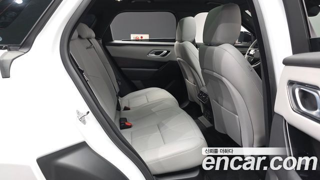 Land Rover Range Rover Velar 2.0 P250 Dynamic SE 2026 — фото 16