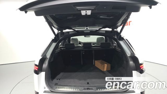 Land Rover Range Rover Velar 2.0 P250 Dynamic SE 2026 — фото 24