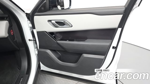 Land Rover Range Rover Velar 2.0 P250 Dynamic SE 2026 — фото 30