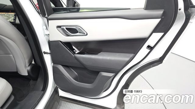 Land Rover Range Rover Velar 2.0 P250 Dynamic SE 2026 — фото 31